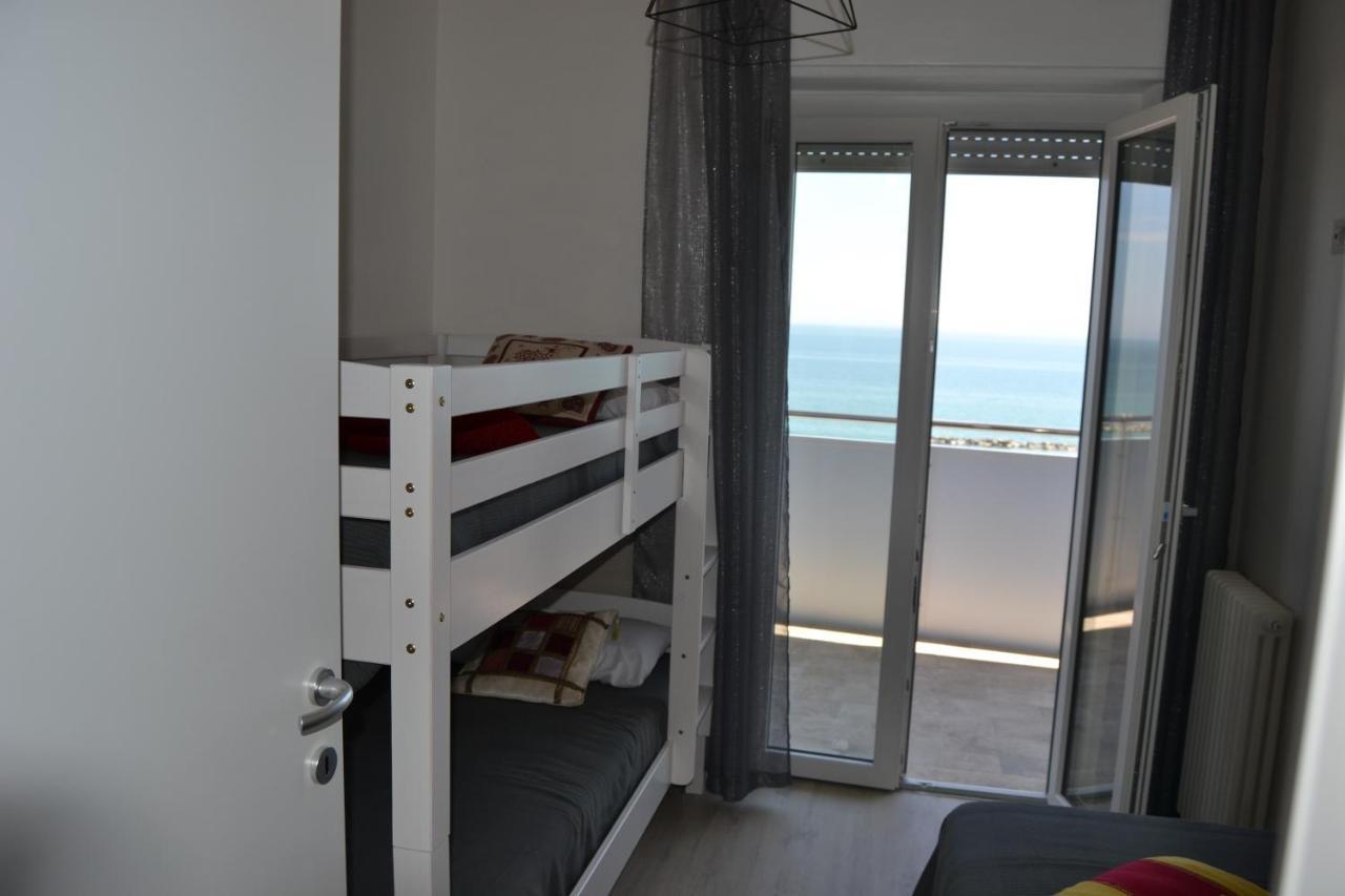 圣贝内代托-德尔特龙托Fronte Mare Panoramico San Benedetto公寓 外观 照片